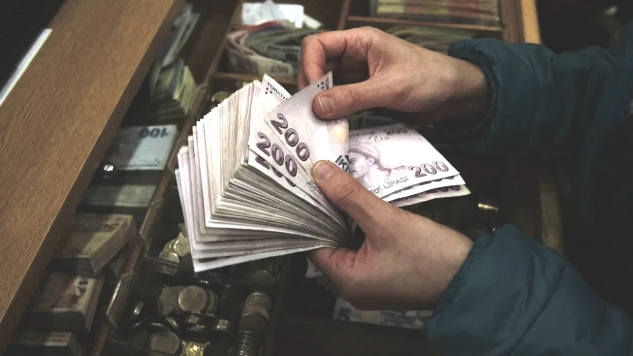 Maaş Kadar Faiz Kazandıran Hesaplar: Bankada Yüzde Yüz Getiri!
