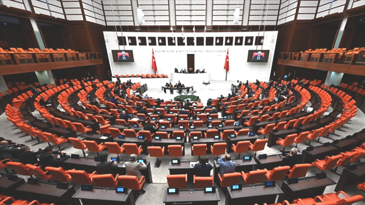 TBMM 2025 Yasama Yılı Ne Zaman Başlayacak? Tarih ve Detaylar!